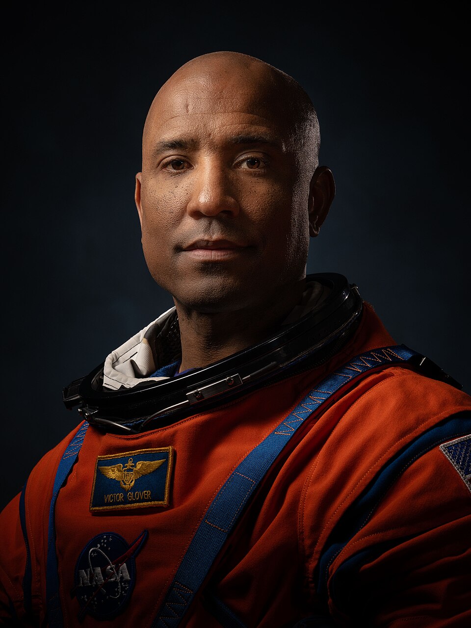 Official NASA portrait of Victor Glover